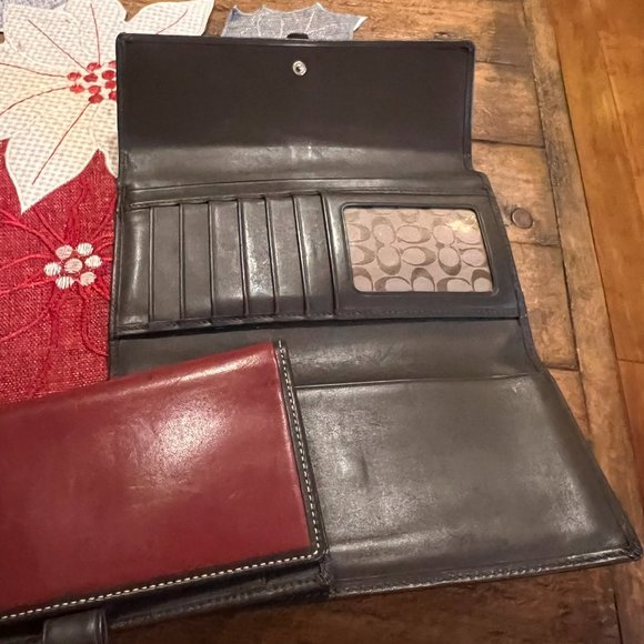 Authentic Mahogany Leather Coach Check Wallet - Picture 3 of 5
